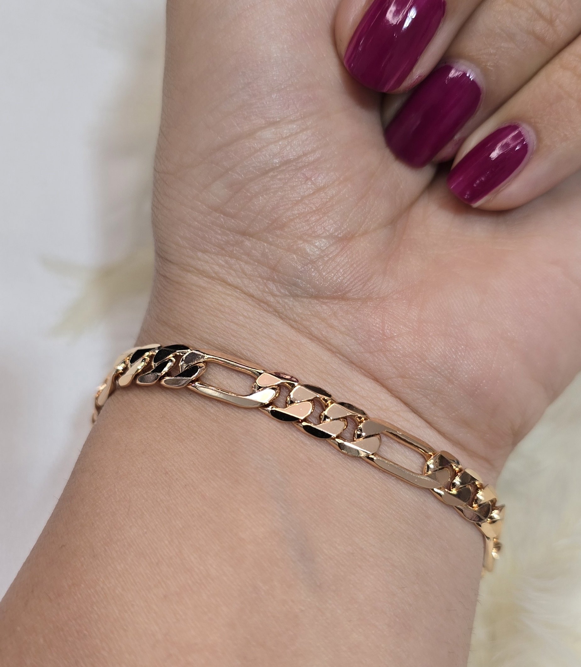 دستبند طرح طلا فیگارو برند ژوپینگ کد 3008