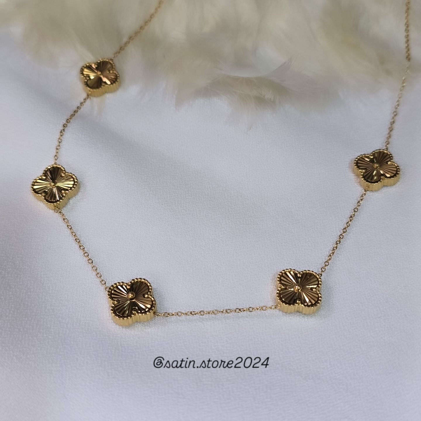 گردنبند ونکلیف طلایی استیل رنگ ثابت 1116