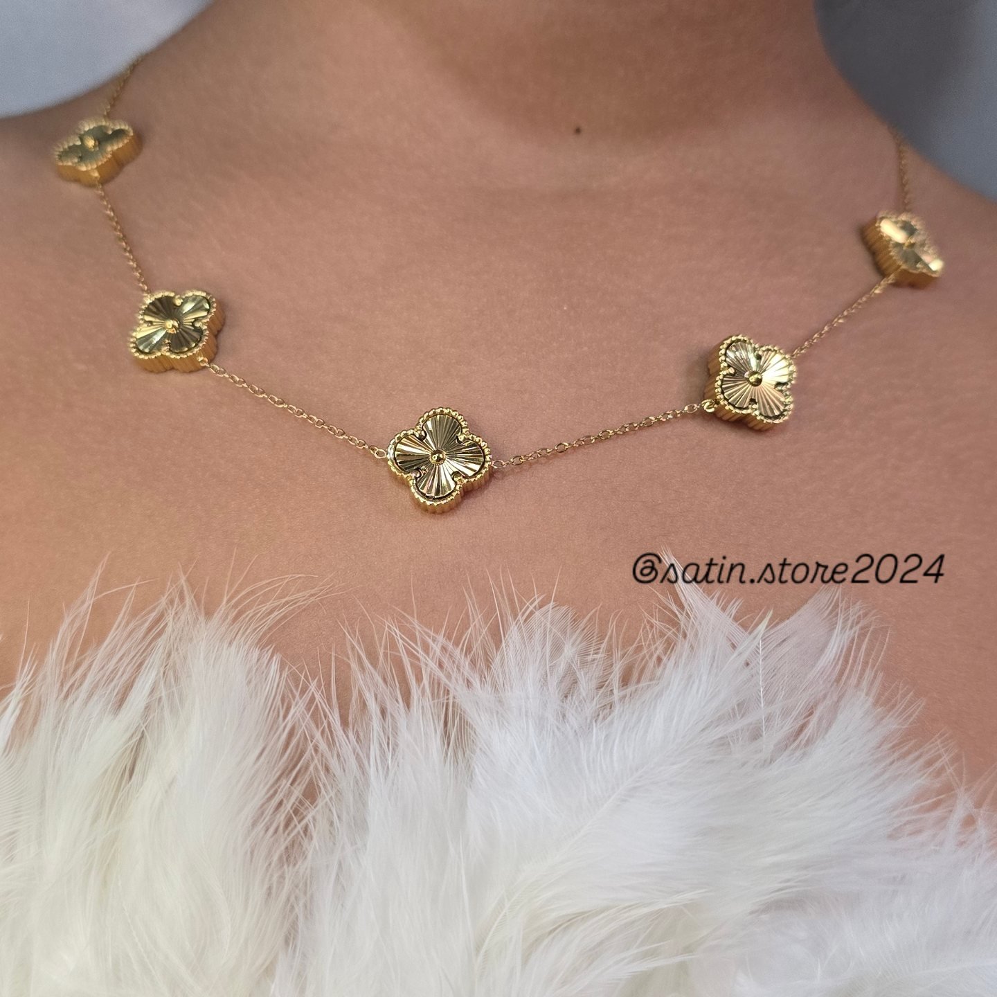 گردنبند ونکلیف طلایی استیل رنگ ثابت 1116