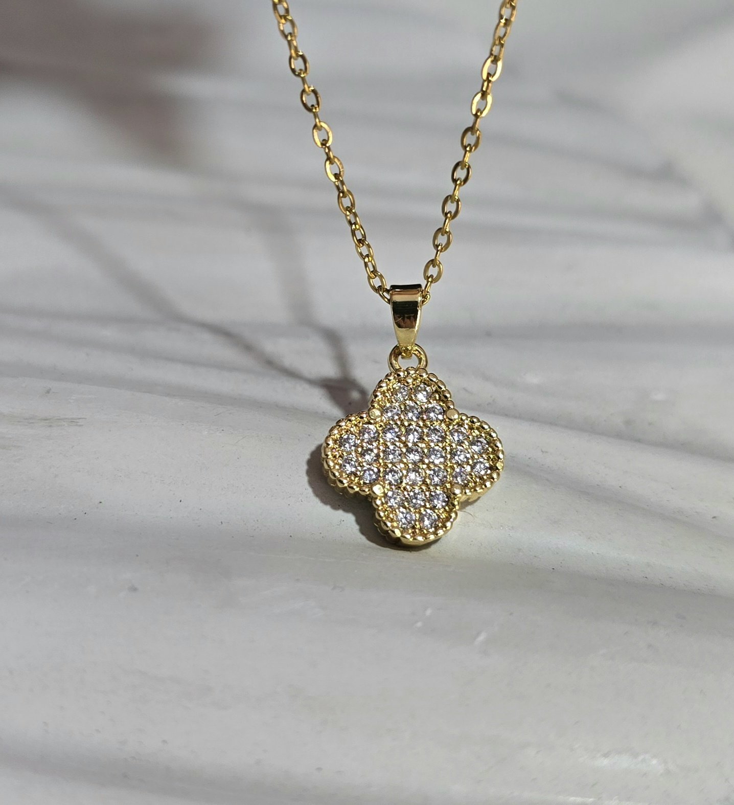 اویز دو رو ونکلیف مشکی و نگینی کد 1125