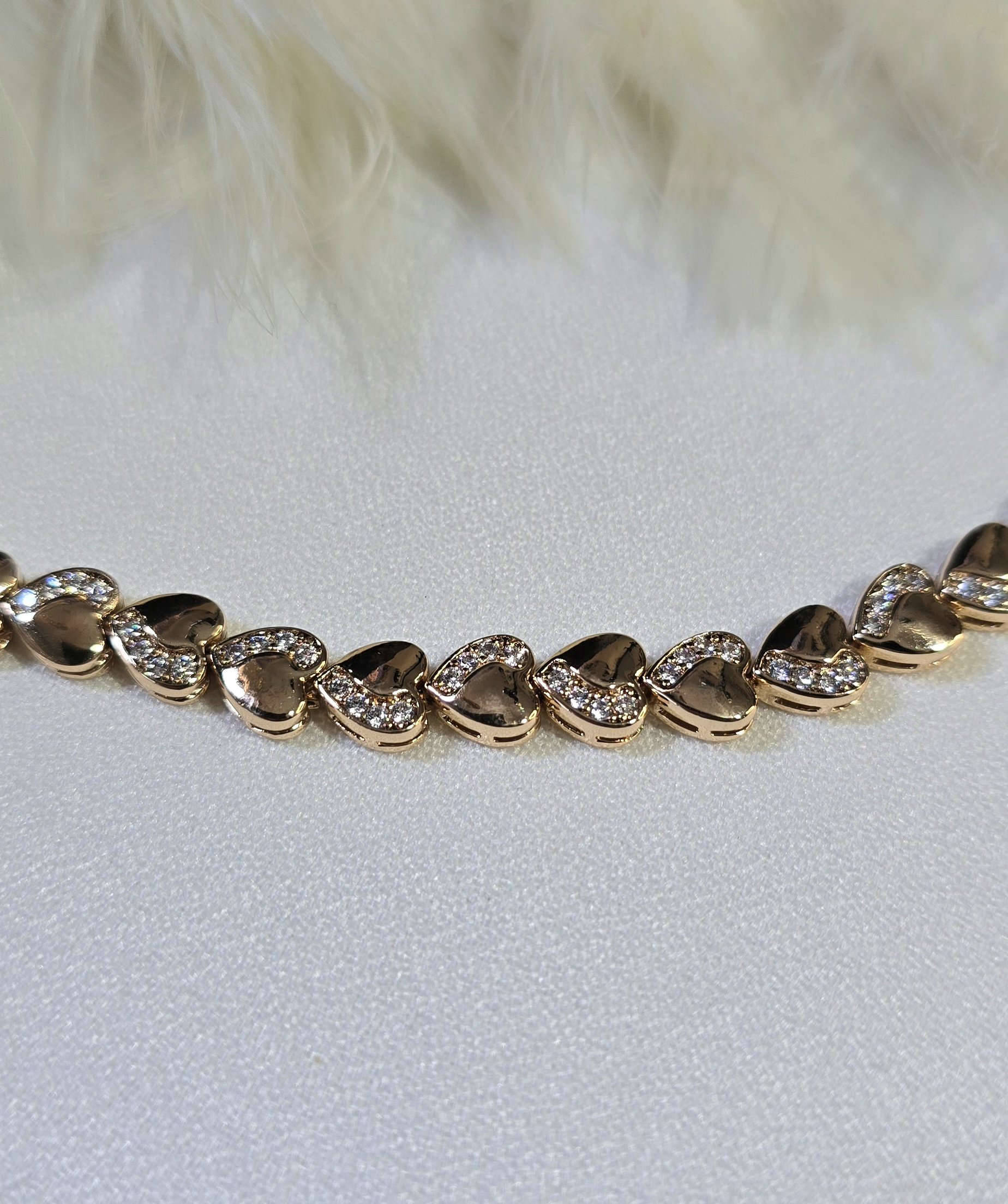 دستبند قلبی نگین کاری شده رنگ ثابت کد 3027