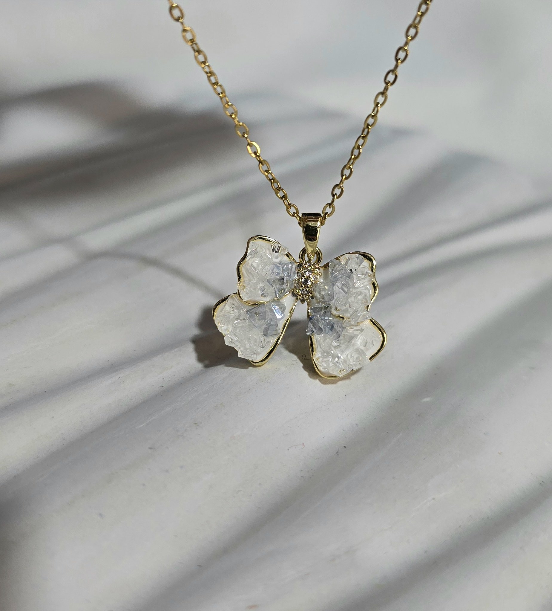 1000087737.jpg گردنبند پروانه ای استیل کد 1119 - Image 1