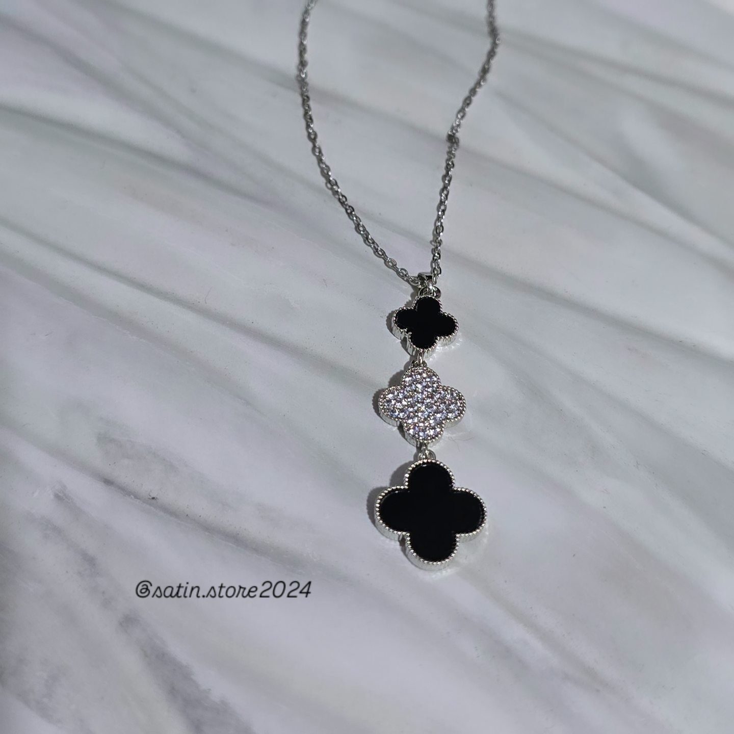 1000087779.jpg گردنبند ونکلیف مشکی استیل رنگ ثابت کد 1118 - Image 1