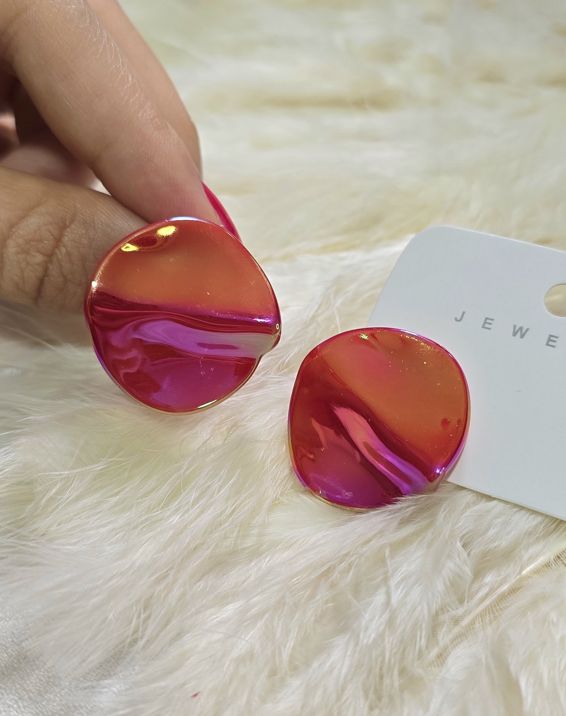 2025/12/1000101297.jpg گوشواره قرمز پاستیلی کد 2062 - Image 1