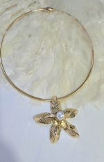 گردنبند گل درشت فشن کد 1136